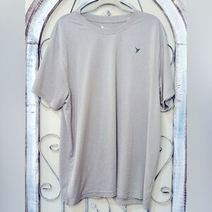 🌼5/$20🌼 Old Navy Active Wear Short-sleeved Shirt